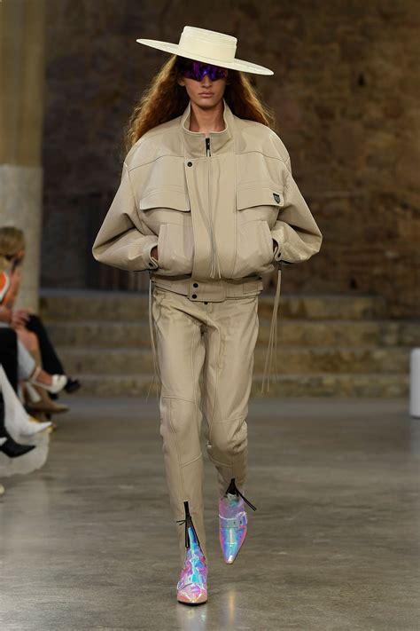 louis vuitton cruise 22|Cruise 2025 Collection .